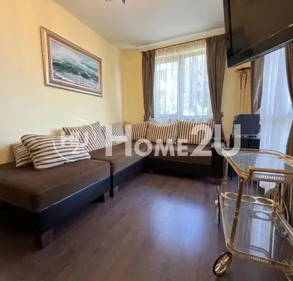 Photo 4 — Three-room apartment in Sv. Sv. Konstantin and Elena with balcony