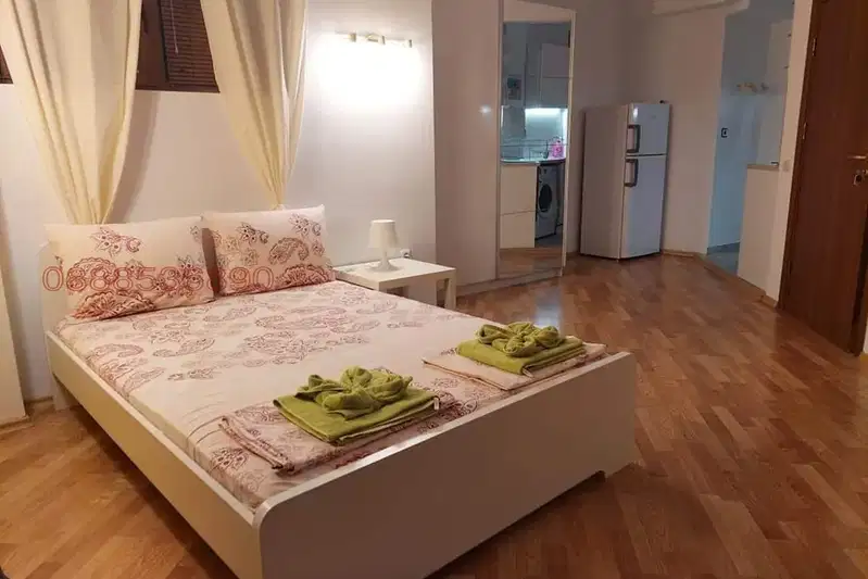 Studio apartment in Sv. Sv. Konstantin i Elena with parking