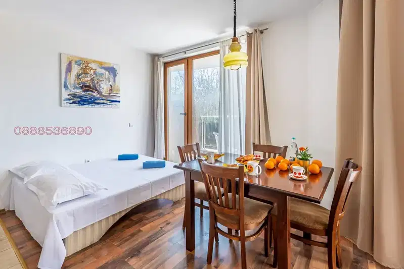 Two-room apartment in Sv. Sv. Konstantin and Elena with parking