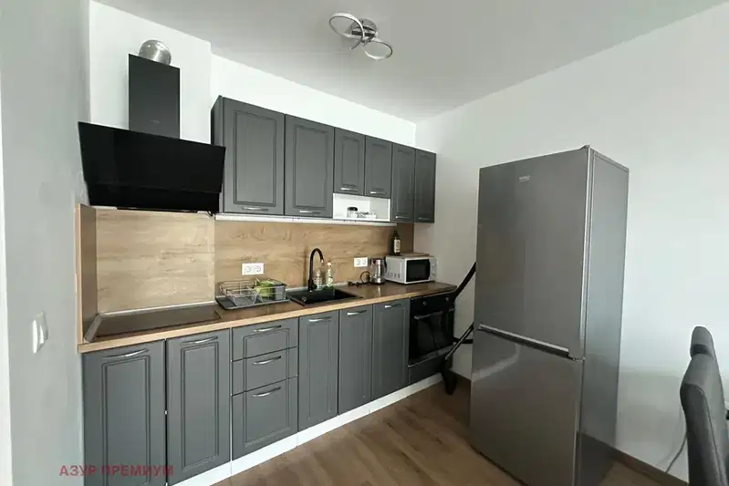 Two-room apartment in Sv. Sv. Konstantin i Elena with parking space