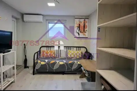 One-room apartment in Zlatni Pyasatsi resort, Riviera with parking