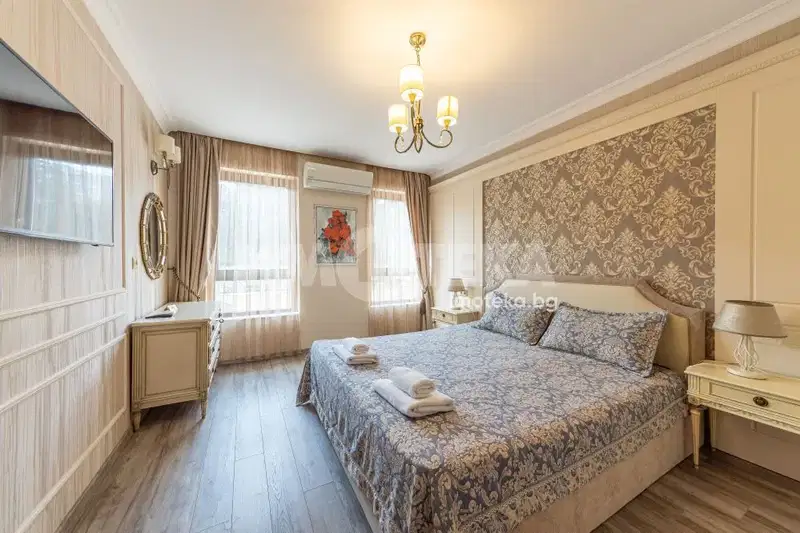 2-room apartment with sea view in Zlatni Pyasatsi resort