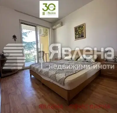 Снимка 2 — Двустаен апартамент в к.к. Златни пясъци с тераса и басейн