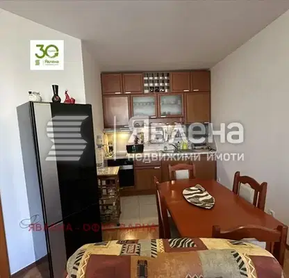 Снимка 4 — Двустаен апартамент в к.к. Златни пясъци с тераса и басейн