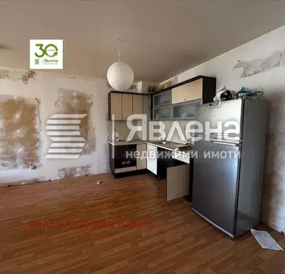 Снимка 3 — Тристаен апартамент с морска гледка в Златни пясъци