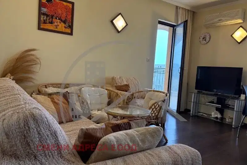 3-bedroom apartment in Zlatni Pyasyci