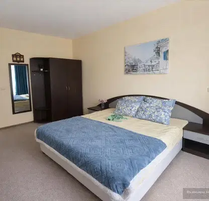 Photo 4 — Two-room apartment in Zlatni Pyasatsi resort complex, Varna with parking