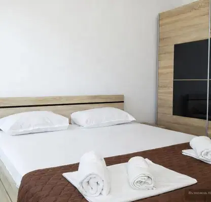 Photo 4 — Two-room apartment in Zlatni Pyasatsi resort complex, Varna with elevator