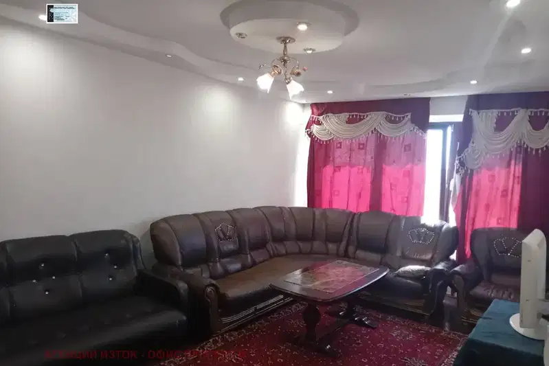 Two-room apartment in Kostinbrod with living room conversion