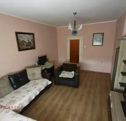 Photo 5 — 3-bedroom apartment in Kyrdjali, Vyzrojdenci