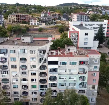 Снимка 2 — Тристаен апартамент с две тераси в кв. Възрожденци, Кърджали