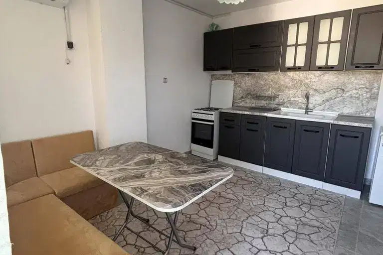 2-bedroom apartment in Kyrdjali, Vyzrojdenci