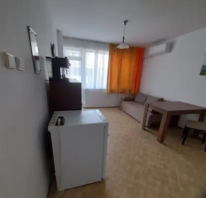 Photo 2 — 3-bedroom apartment in Kyrdjali, Vyzrojdenci