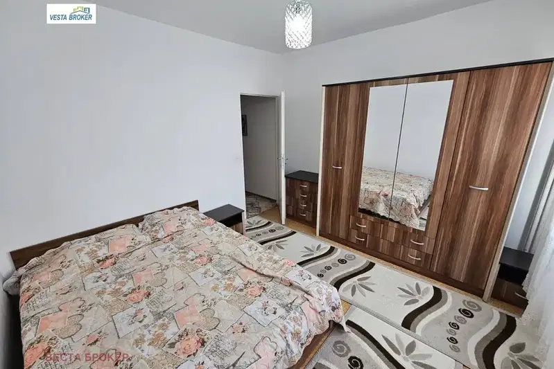 3-bedroom apartment in Kyrdjali, Vyzrojdenci