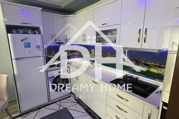 3-bedroom apartment in Kyrdjali, Vyzrojdenci