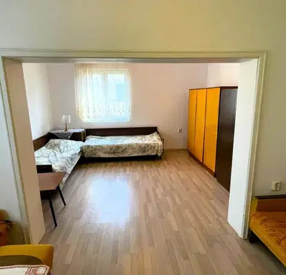 Photo 4 — Spacious 3-room apartment in Shirok Tsentar, Lovech with garage