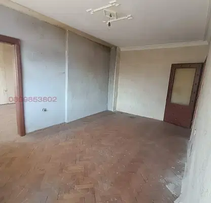 Photo 2 — Three-room apartment in Shirok Tsentar, Lovech with parking