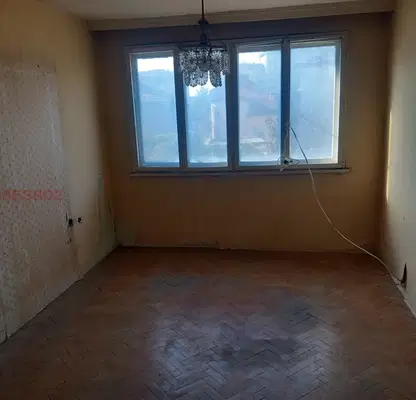 Photo 5 — Three-room apartment in Shirok Tsentar, Lovech with parking