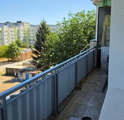 Снимка 4 — Тристаен апартамент в Ловеч, Здравец с две тераси