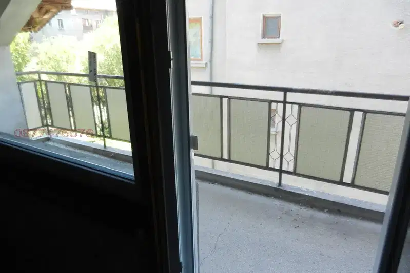Three-room apartment with three balconies in Mezdra, Vratsa region
