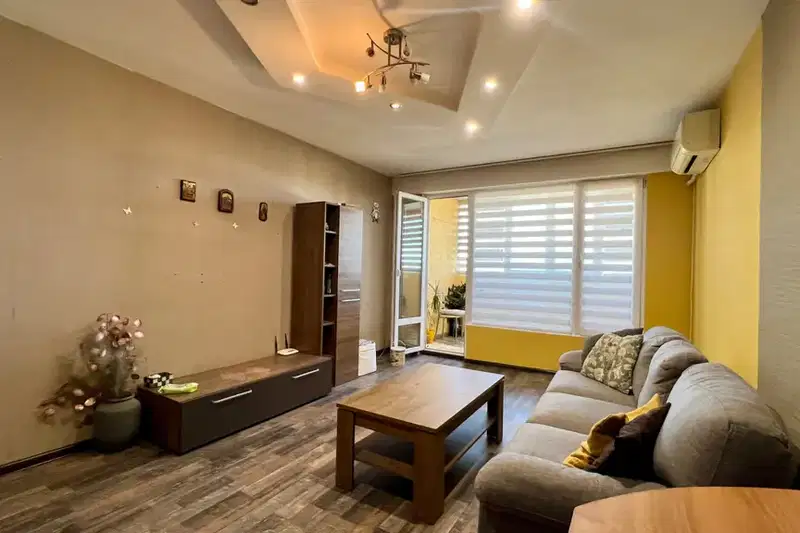 2-bedroom apartment in Montana, Mladost 1