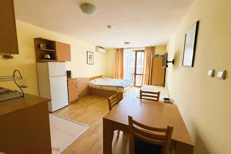 Studio apartment in Nesebar with elevator and close to the beach
