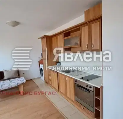 Снимка 4 — Двустаен апартамент с голяма тераса в кв. Аурелия, Несебър