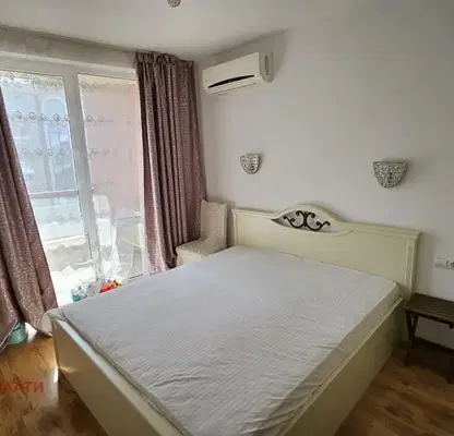 Photo 5 — Two-room apartment with terrace in Nesebar, Burgas region