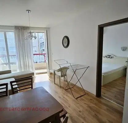 Photo 3 — 2-room apartment in Nesebar with terrace near the beach