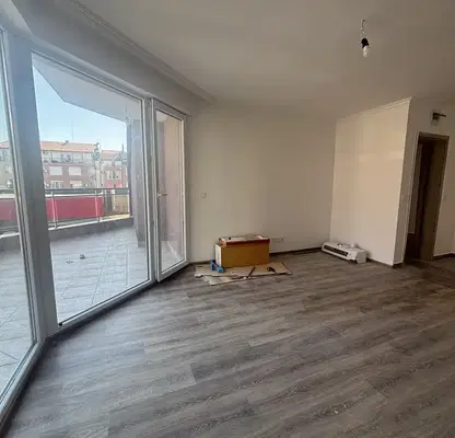 Photo 5 — Three-room apartment with two terraces in Nesebar, Black Sea