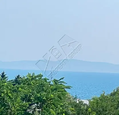 Снимка 4 — Тристаен апартамент с гледка море в Несебър