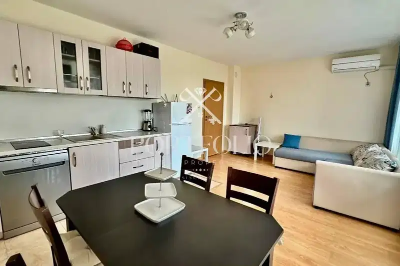 3-bedroom apartment in Burgas, Nesebyr