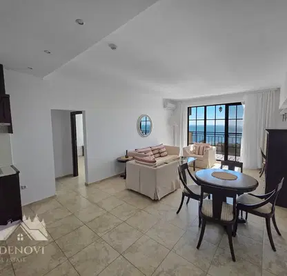 Photo 3 — Spacious 3-room apartment with sea view in Obzor
