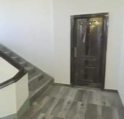 Снимка 3 — Двустаен апартамент с тераса в центъра на Павликени