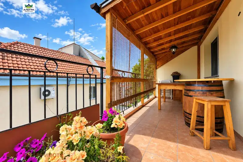 Spacious 2-room apartment with large terrace in Center, Pazardzhik
