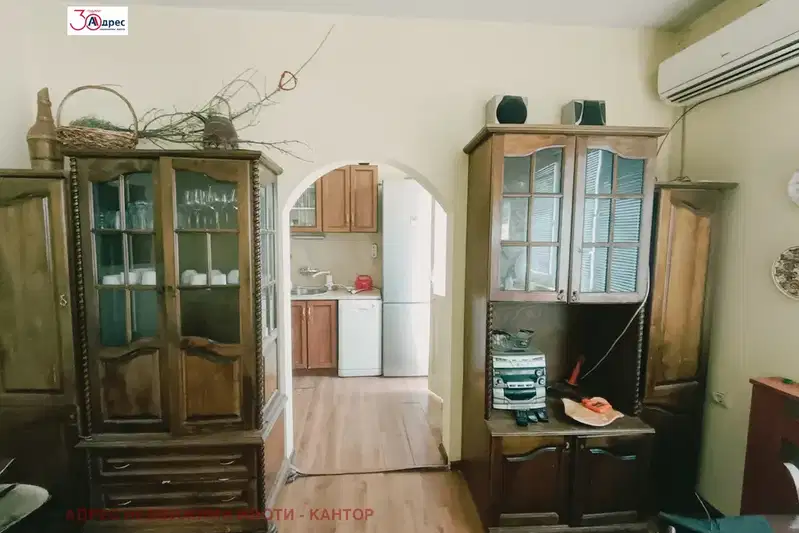 4-bedroom apartment in Pazardjik, Centyr