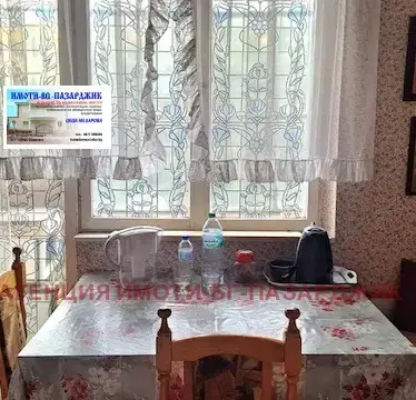 Снимка 4 — Двустаен апартамент в Идеален център на Пазарджик с тераса