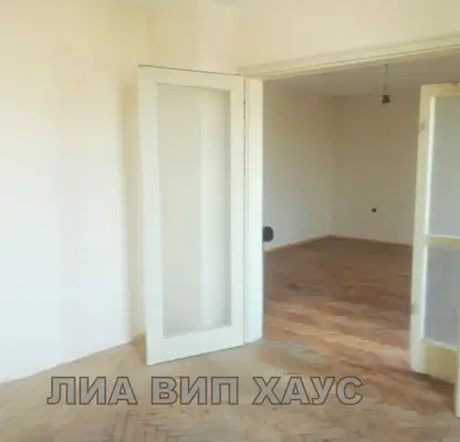 Снимка 4 — Тристаен апартамент в Запад, Пазарджик с три тераси