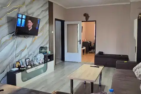 Three-room apartment in Pazardzhik, Zapad district with enclosed terrace