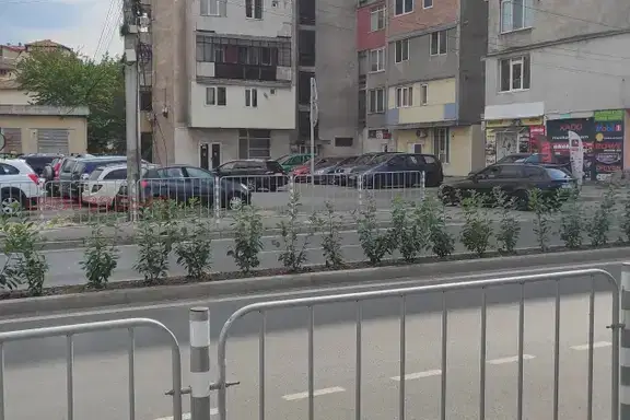 Двустаен апартамент в Димова махала, Перник с две тераси