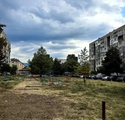 Снимка 4 — Тристаен апартамент в Перник, кв. Изток с две тераси