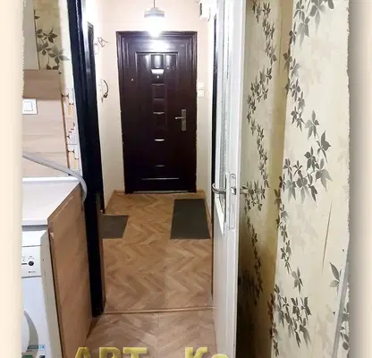 Снимка 2 — Двустаен апартамент с тераса в кв. Изток, Перник
