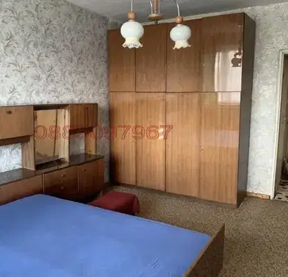 Снимка 4 — Тристаен апартамент в Перник, Рено