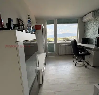 Photo 5 — Two-room apartment in Tvardi Livadi, Pernik with elevator