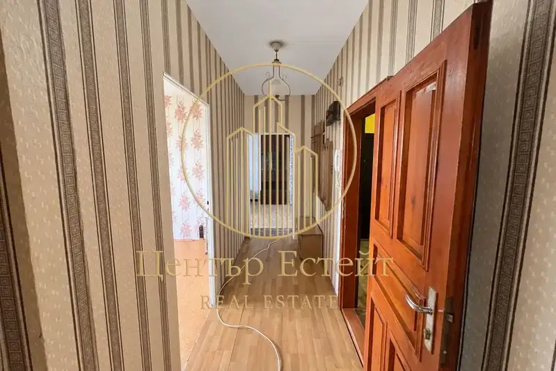 Two-room apartment in Druzhba 3, Pleven with glazed terrace