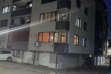 Двустаен апартамент в Идеален център, Плевен с голяма тераса