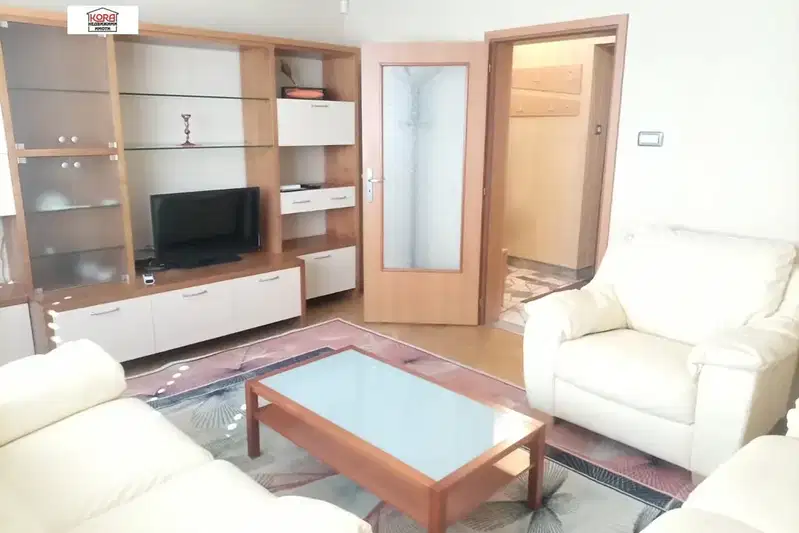 3-bedroom apartment in Pleven, Idealen Centyr