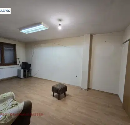 Photo 2 — Three-room apartment in Kailaka, Pleven with functional layout