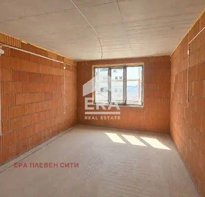 Photo 2 — Two-room apartment in Shirok Tsentar, Pleven with elevator