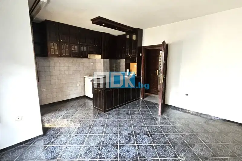 3-bedroom apartment in Plovdiv, Centyr